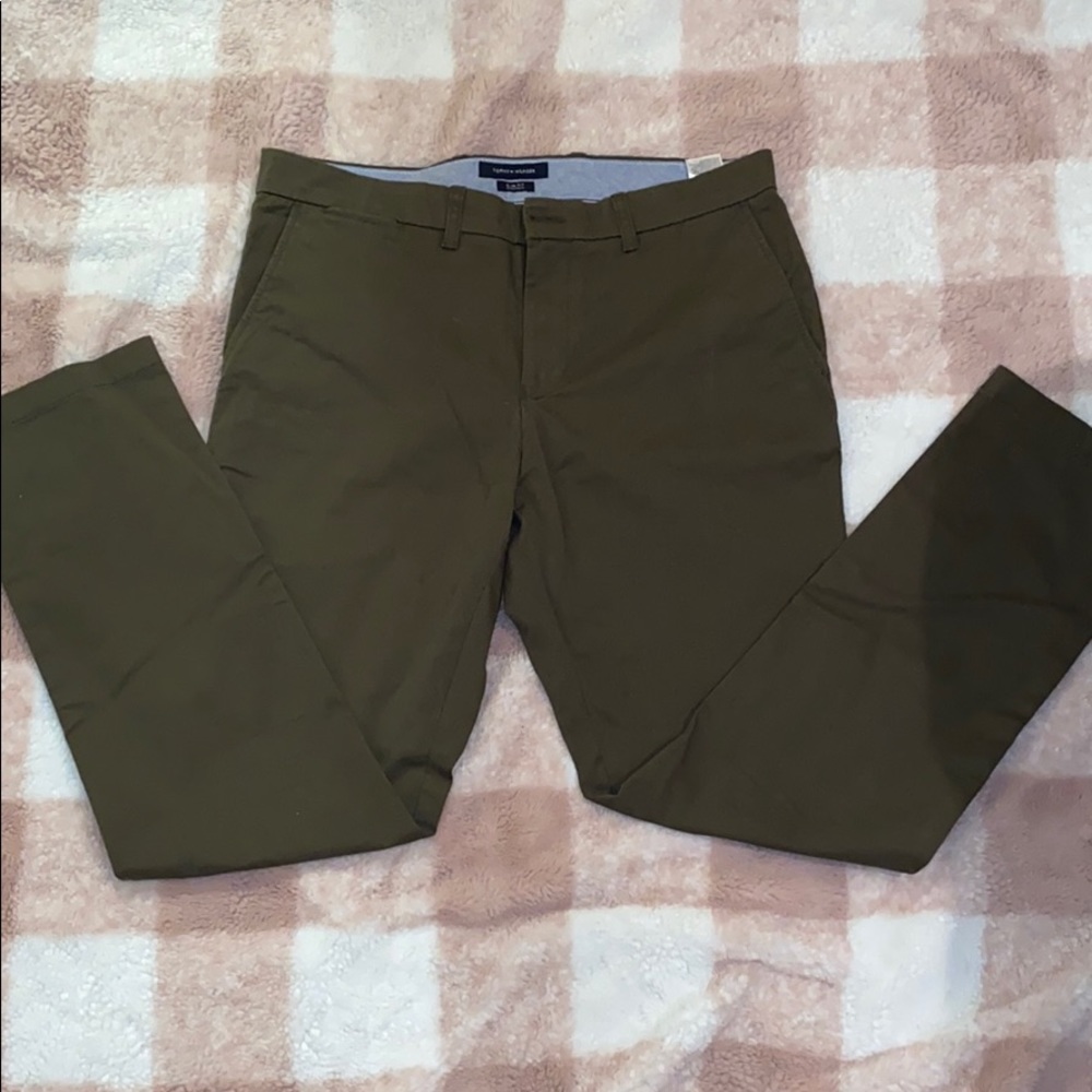 Men Slim fit chino pants